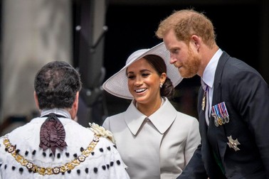 Prințul Harry, duce de Sussex și Meghan Markle, ducesa de Sussex, la Slujba de Mulțumire de la Catedrala Sfântul Paul din Londra | Foto: EPA