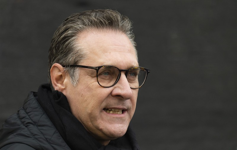 Fost vicepremier al Austriei, la mitingul de ieri în favoarea Rusiei, de la Viena: „Oamenii au fost înșelați că Rusia va fi îngenuncheată prin sancțiuni economice”