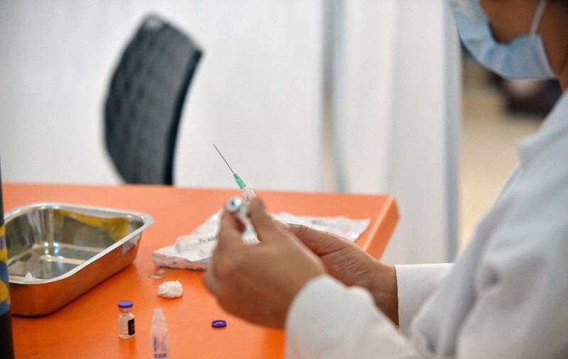 Vaccinurile anti-Covid ale Pfizer şi Moderna au o eficacitate de 94% în prevenirea spitalizării vârstnicilor