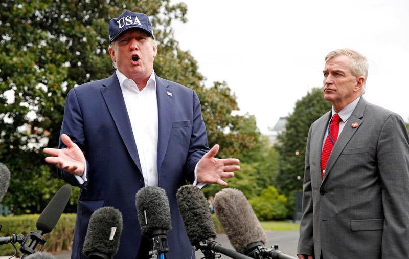 Trump: Uraganul Dorian este "unul dintre cele mai mari pe care le-am văzut vreodată"
