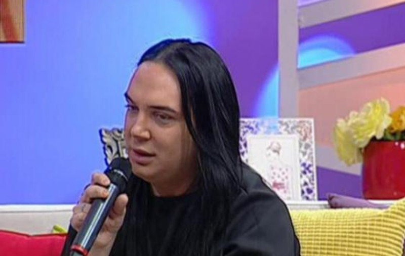 A recunoscut că este gay, dar nimeni nu ştie drama prin care a trecut! Stilistul vedetelor din România, mărturisiri dureroase! "Mă marcau psihic"