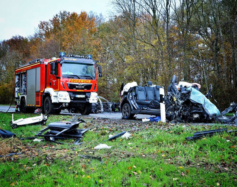 Pompierii voluntari care au ajuns la un accident cu 6 morți, marcați de dezastrul de pe șosea: „Așa ceva nu și-au imaginat”