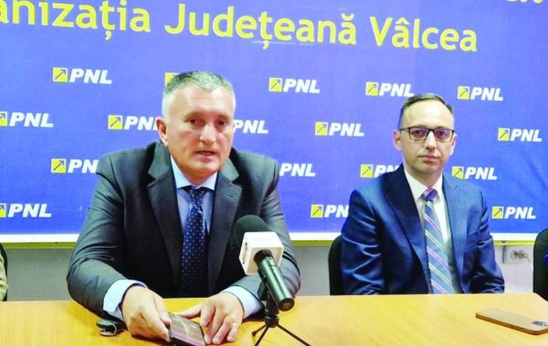 Un lider liberal vrea o alianță a PNL cu AUR, împotriva PSD. Ce spun social-democrații
