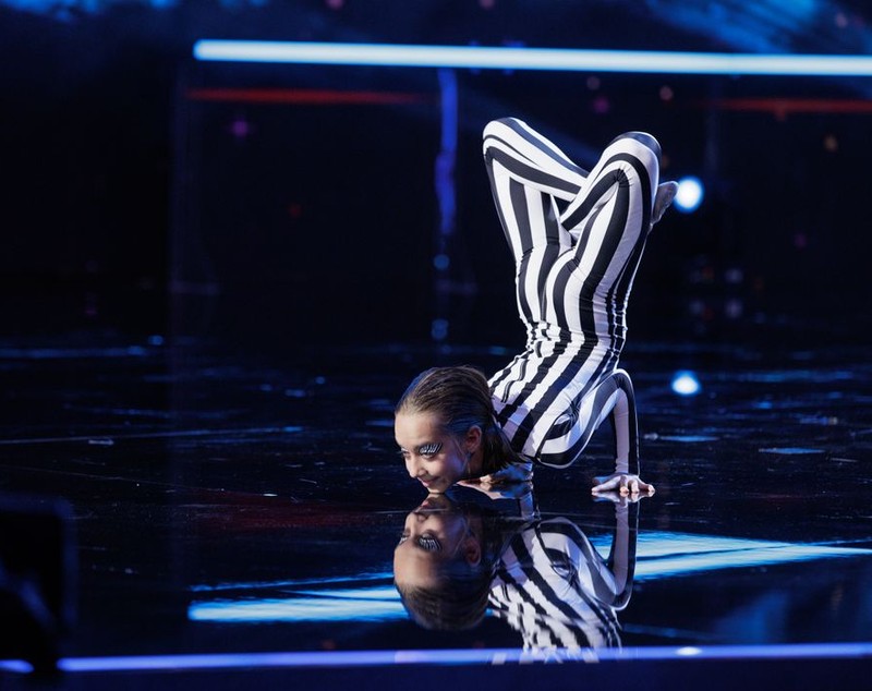 Povestea emoționantă de viață a Antoniei Voroneanu de la „Românii au talent” 2026. S-a apucat de contorsionism după ce și-a pierdut tatăl și a făcut show la Pro TV