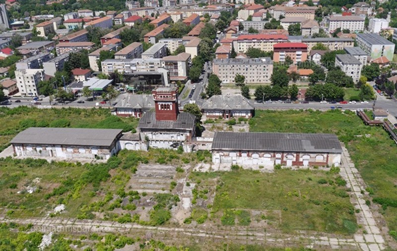 Se întâmplă în România: terenuri de sport într-un fost... abator!