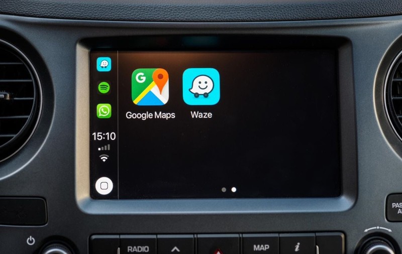 Cum să economisești benzină sau motorină cu ajutorul Waze și Google Maps