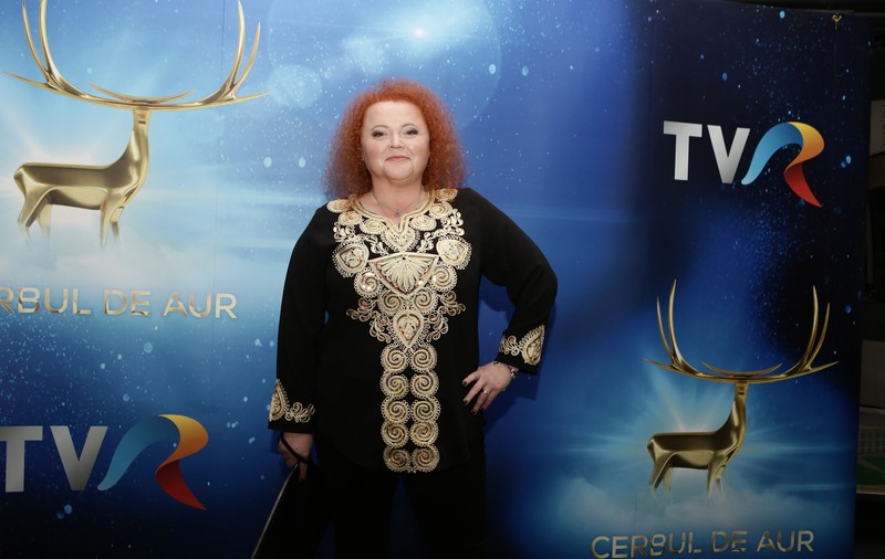 VIDEO EXCLUSIV/ Narcisa Suciu a trimis-o acasă pe Christina Aguilera de la Cerbul de Aur fără nici un premiu: „Când am auzit-o cântând la repetiții, am zis că trebuie să fac ceva s-o întrec”