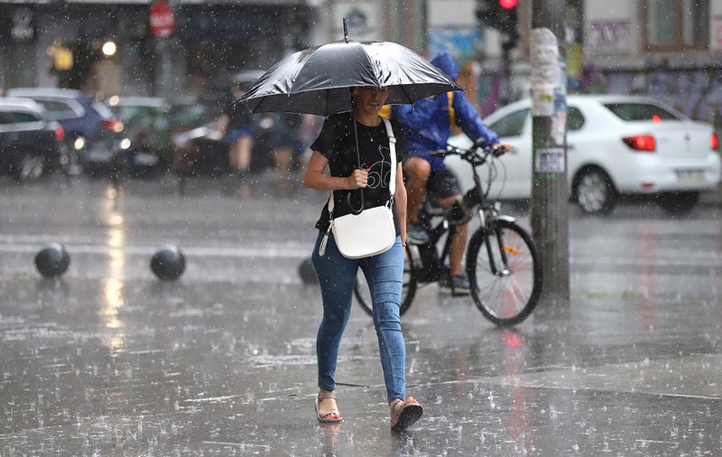 Prognoza meteo pe patru săptămâni. Cum va fi vremea în prima lună de toamnă: zonele cele mai afectate de ploi