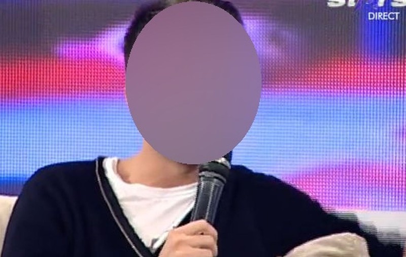 E SINGUR şi are SUCCES, dar NU VREA NEAM să AUDĂ de ÎNSURĂTOARE! MAMA, însă, ÎL BATE la CAP pe un ARTIST AUTOHTON!