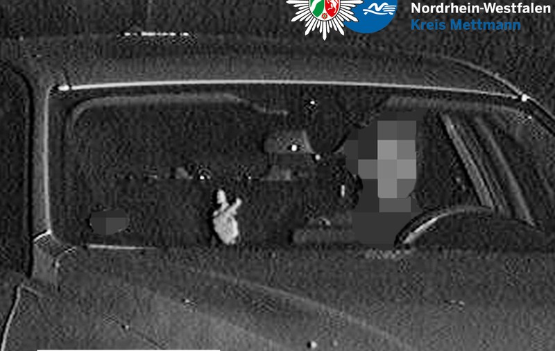 Ce amendă a primit un șofer german care a făcut un semn obscen când a trecut prin dreptul unui radar