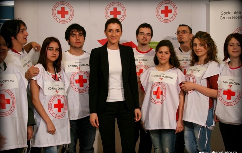 Iuliana Tudor duce Banca de Alimente prin ţară