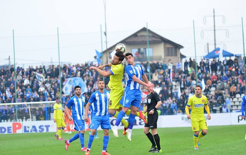 CSU CRAIOVA - STEAUA 0-0. AutoBAZA pe arbitru! / FOTO&VIDEO