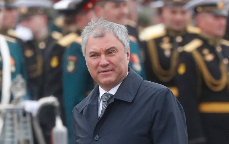 Șeful Dumei de Stat îi cheamă pe deputații ruși să meargă la războiul din Ucraina. „Nu există protecţie pentru deputaţi”