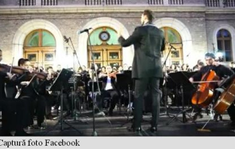 Galeria Universității Cluj a susținut un concert alături de instrumentiști ai Academiei de Muzică | VIDEO