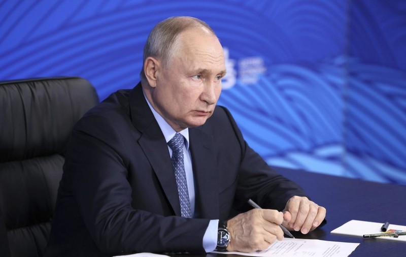Putin a promulgat bugetul Rusiei pentru următorii doi ani. Bugetul pentru Apărare crește cu 66% în 2024