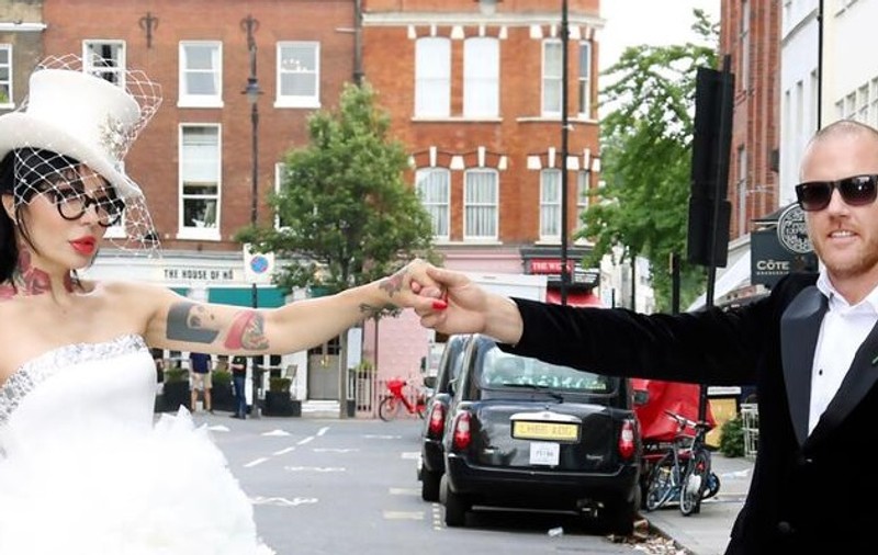 DJ Wanda s-a căsătorit în Londra. Rochia de mireasă a atras atenția tuturor