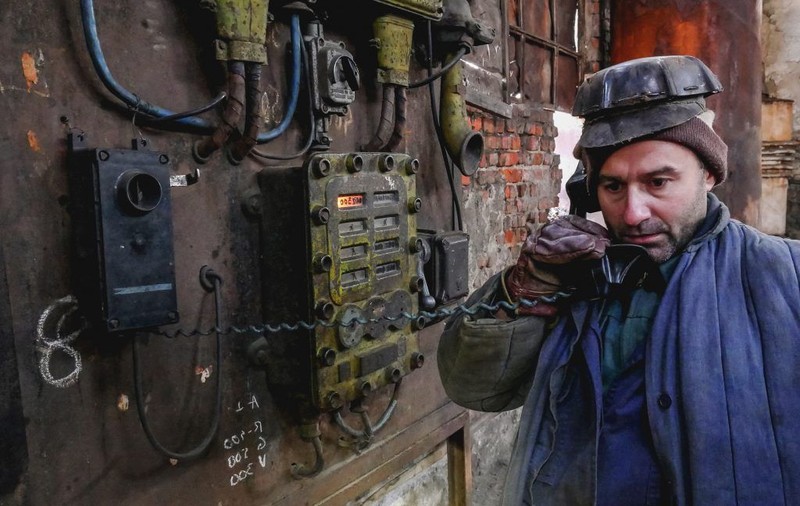 VIDEO/ Reportajele Libertatea: ”Ultima tonă. Am fost miner la Uricani”, episodul 1. Când statul le dă minerilor ultimul șut...