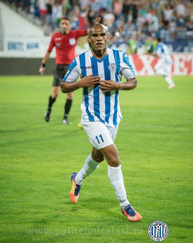Cine este Jo Santos, eroul ieșenilor cu Dinamo. ”Garrincha” de Iași, cu picioare de porțelan, subiectul unei tranzacții dubioase în Republica Moldova!