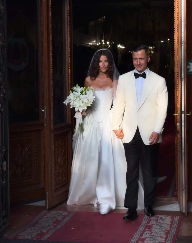 Alice Peneacă a explicat de ce amână luna de miere: „Ne e greu să luăm o decizie de genul acesta”