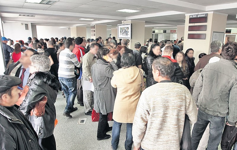 Instructori auto și polițiști, în frăție penală | Procurorii au declanșat o anchetă la mai multe școli de șoferi