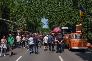 Zeci de bucureșteni participă azi și mâine la Bucharest Street Food Festival