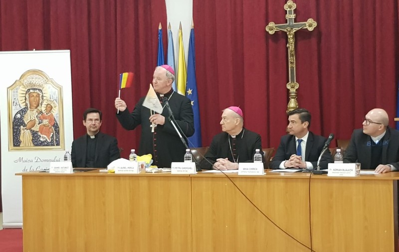 Măsuri stricte de securitate pentru vizita Papei Francisc la Iași. Cei aproape 70.000 de credincioși care vor fi prezenți în zona Palatului Culturii, controlați la sânge
