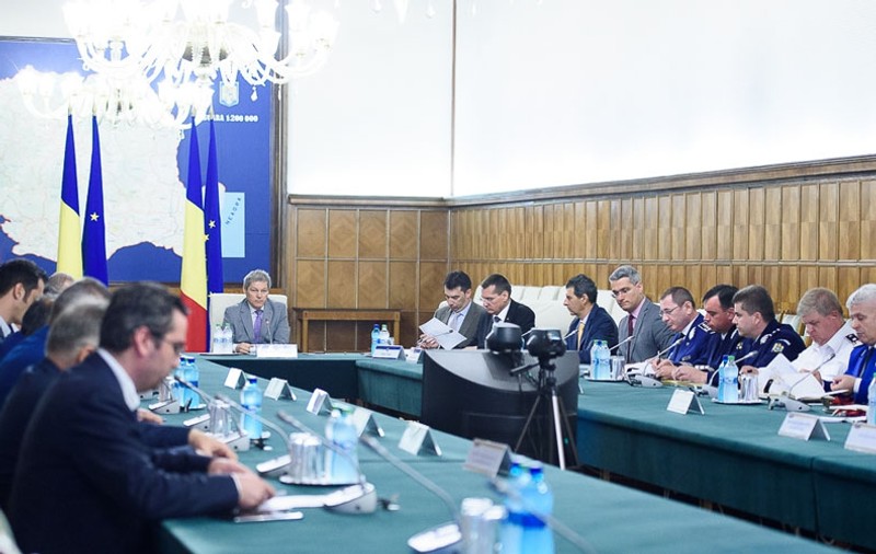 România donează Republicii Moldova 96 de microbuze destinate transportului elevilor