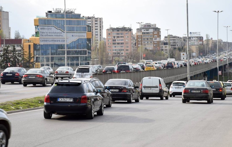 Greșeala care le poate aduce amenzi automate șoferilor care trec prin Bulgaria. Noile măsuri intră în vigoare de duminică