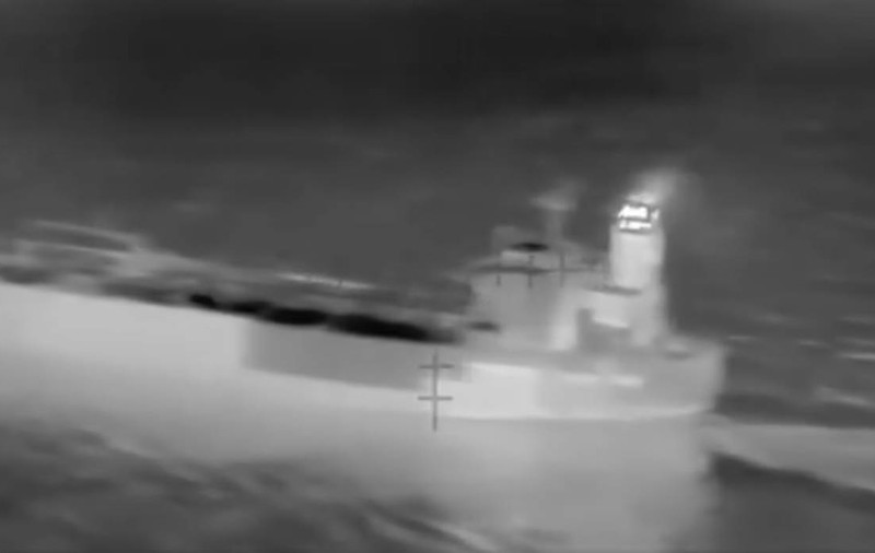 Ucraina declară că a lovit platforma petrolieră rusă Lukoil și o navă militară din Marea Caspică