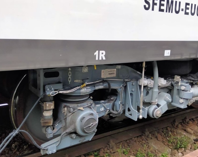 Primul tren electric chinezesc de mare viteză care va circula în România a fost lansat în probe | VIDEO