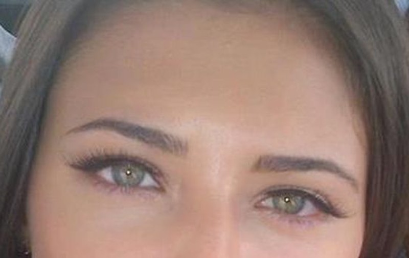 Buzele ţuguiate şi o privire de care te îndrăgosteşti. Ce face Antonia aici a stârnit NEBUNIA pe Facebook!