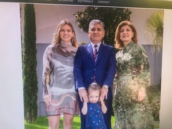 Alături de părinții ei și de nepoțica Tania