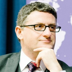 Mark Galeotti este autorul cărții „Hai să vorbim despre Putin”, apărută și în limba română