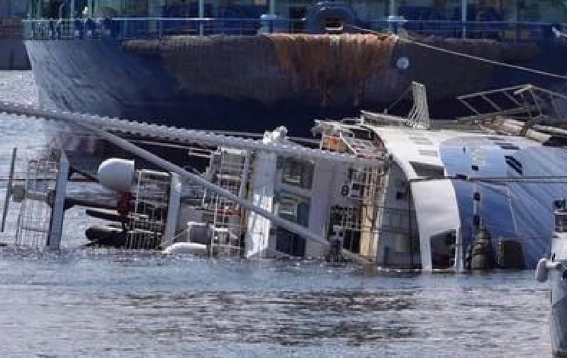 Al doilea marinar mort, găsit în largul Portului Midia. Trei marinari sunt încă daţi dispăruţi, după scufundarea remorcherului Astana