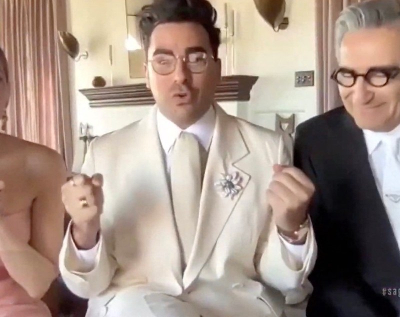 Premiile SAG 2021. Filmul The Trial of the Chicago 7 şi serialele Schitt’s Creek şi The Crown, premiate