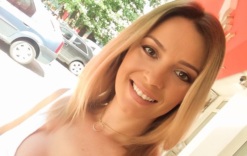 El este iubitul Dianei Dumitrescu! Actriţa l-a arătat tuturor pe noul bărbat din viaţa ei