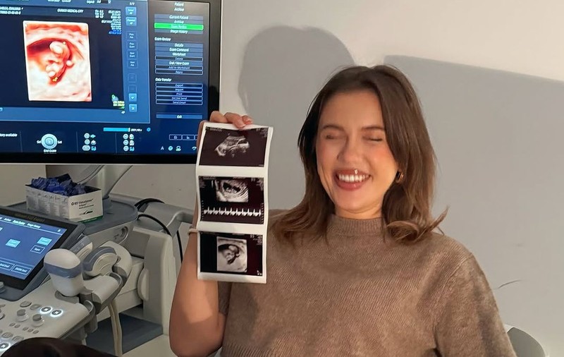Cum și-a dat seama Emily Burghelea că e însărcinată din nou, înainte ca testul să iasă pozitiv?! Povestea este una cu totul și cu totul specială 