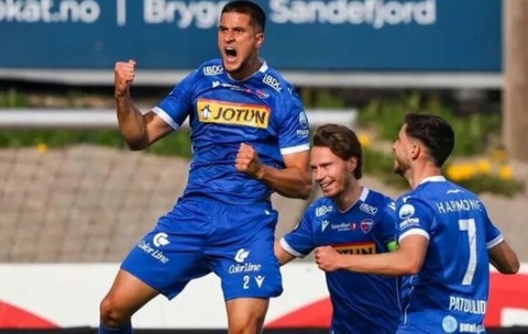 România întâlnește Bosnia după ce aceasta a adus doi fotbaliști din Suedia și Austria: cine sunt și cum au debutat