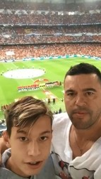 Cosmin Contra, alături de fiul său, Alex, la meciul Spania - Italia, disputat pe ”Santiago Bernabeu”, în 2 septembrie 2017