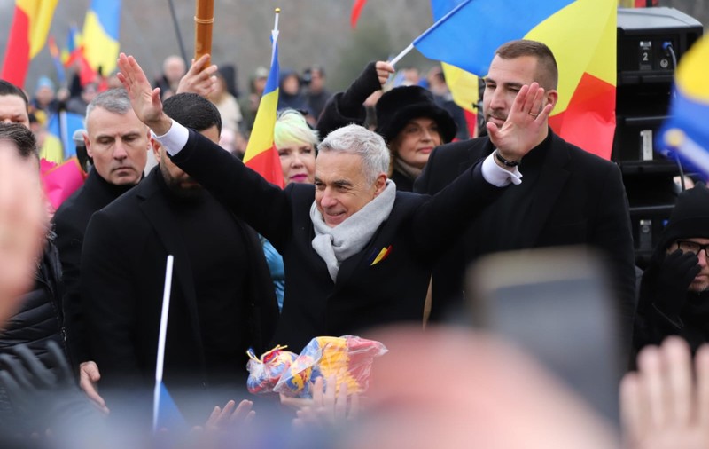 Cum a arătat Ziua Unirii pentru susținătorii lui Georgescu. Stegarul dac, Silvia Dumitrescu și Saveta Bogdan, printre cei veniți în Parcul Carol