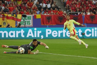 Goal 0-1 Ferran Torres of Spain scores a goal during the Euro 2024 match between Albania and Spain at Dusseldorf Arena, Dusseldorf Albania v Spain, Euro 2024., Group B - 24 Jun 2024,Image: 884344222, License: Rights-managed, Restrictions: Editorial use only, Model Release: no