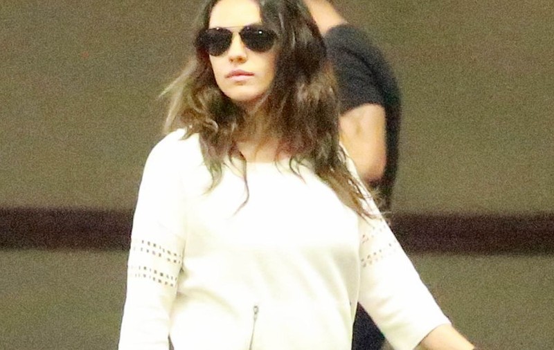 Mila Kunis îl responsabilizează pe Ashton Kutcher: "E vina lui dacă micuța ne face probleme la adolescență"