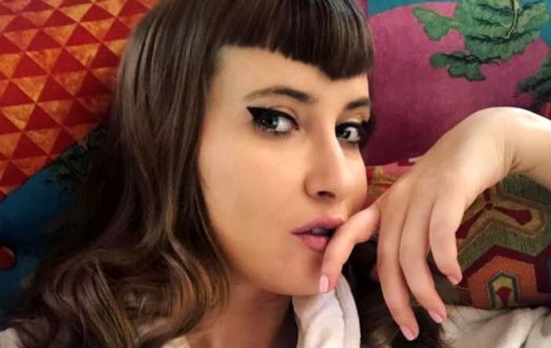 Iulia Albu o critică pe Andreea Marin. "Începe să semene suspect de mult cu Sânziana Buruiană"