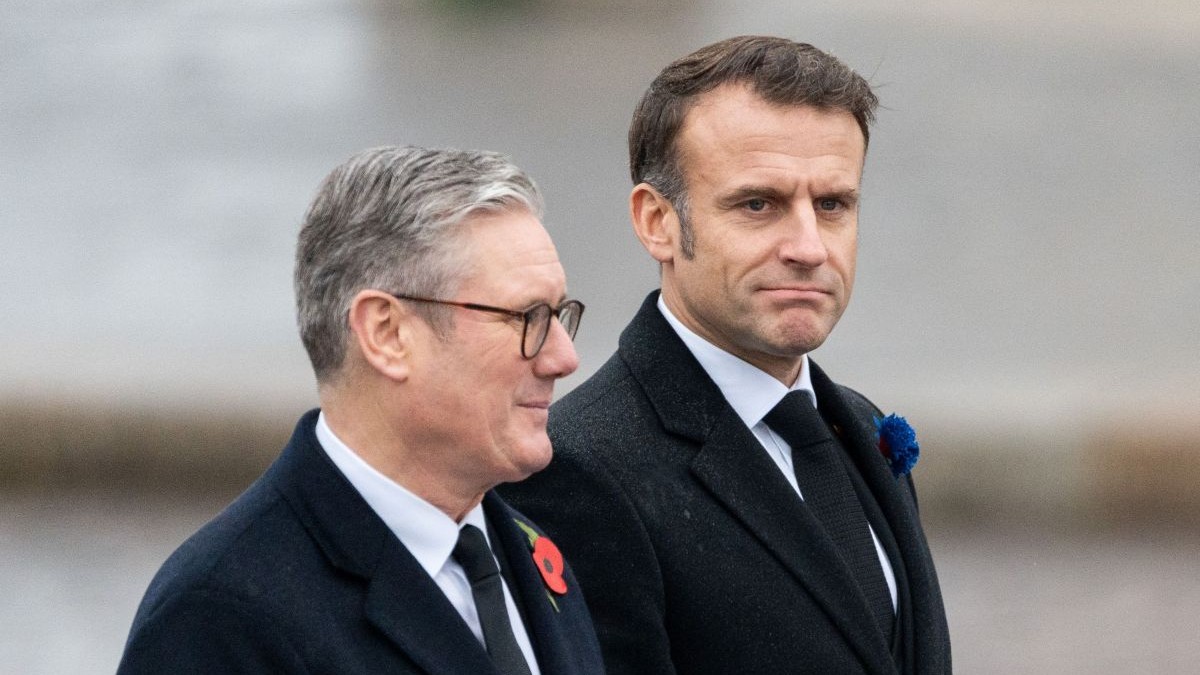 Emmanuel Macron și Keir Starmer, la întâlnirea din 11 noiembrie, din Franța