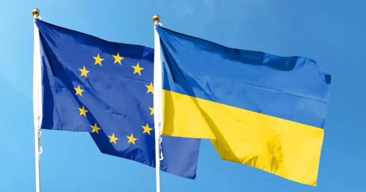 drapelul Rusiei și al Uniunii Europene