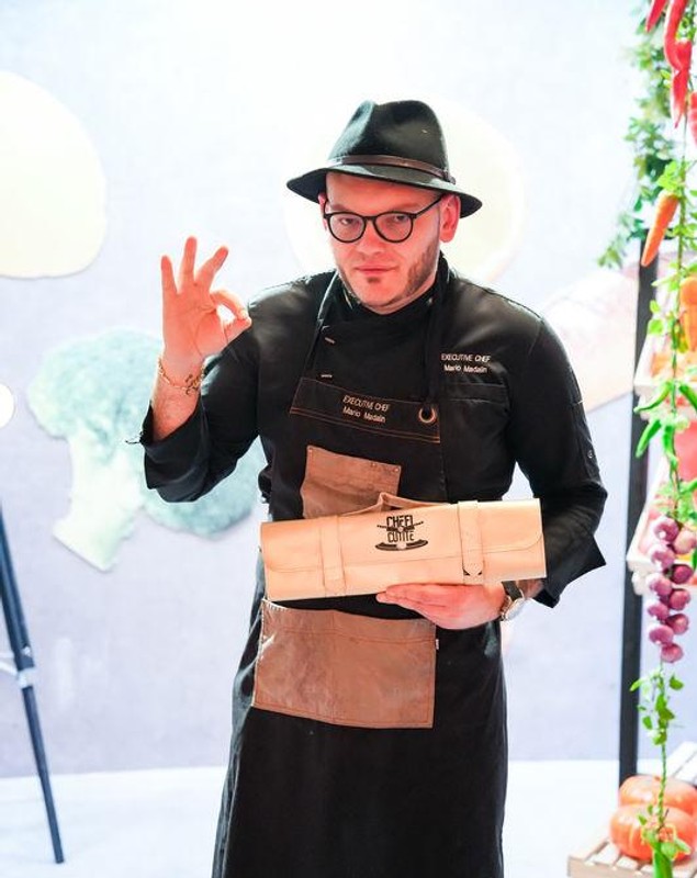 Cine este Mario Mădălin Dumitru, concurentul care a primit cuțitul de aur la Chefi la cuțite sezonul 13. „M-a dus în fața gării de la Frankfurt, iar acolo am rămas cu o valiză”
