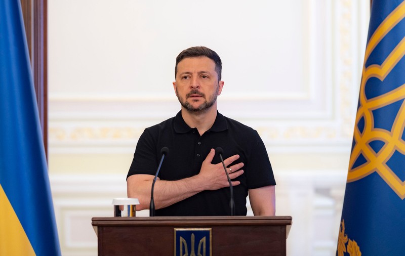 Remaniere politică majoră în Ucraina, în plin război: Zelenski schimbă premierul