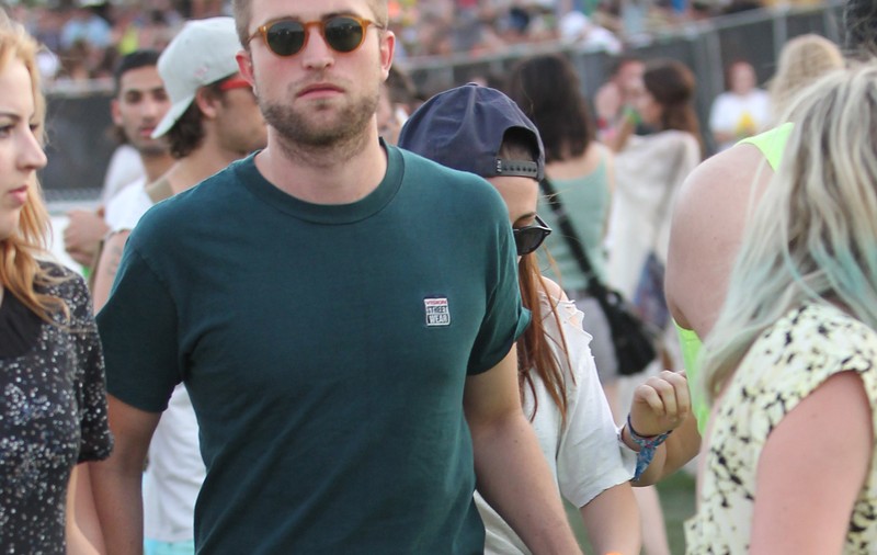 Robert Pattinson se iubeşte cu fiica unui actor celebru de la Hollywood. Vezi despre cine este vorba!