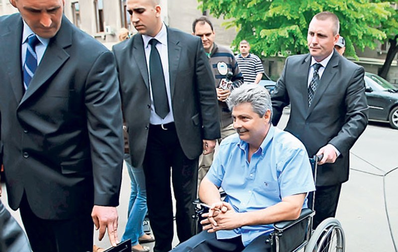Vîntu s-a relaxat cu o baie în jacuzzi şi cu un trabuc fin
