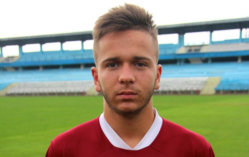 LIGA I. Cercel a adus ”BOMBA” cu el! Ea e, poate, cea mai frumoasă IUBITĂ de fotbalist din țară / FOTO